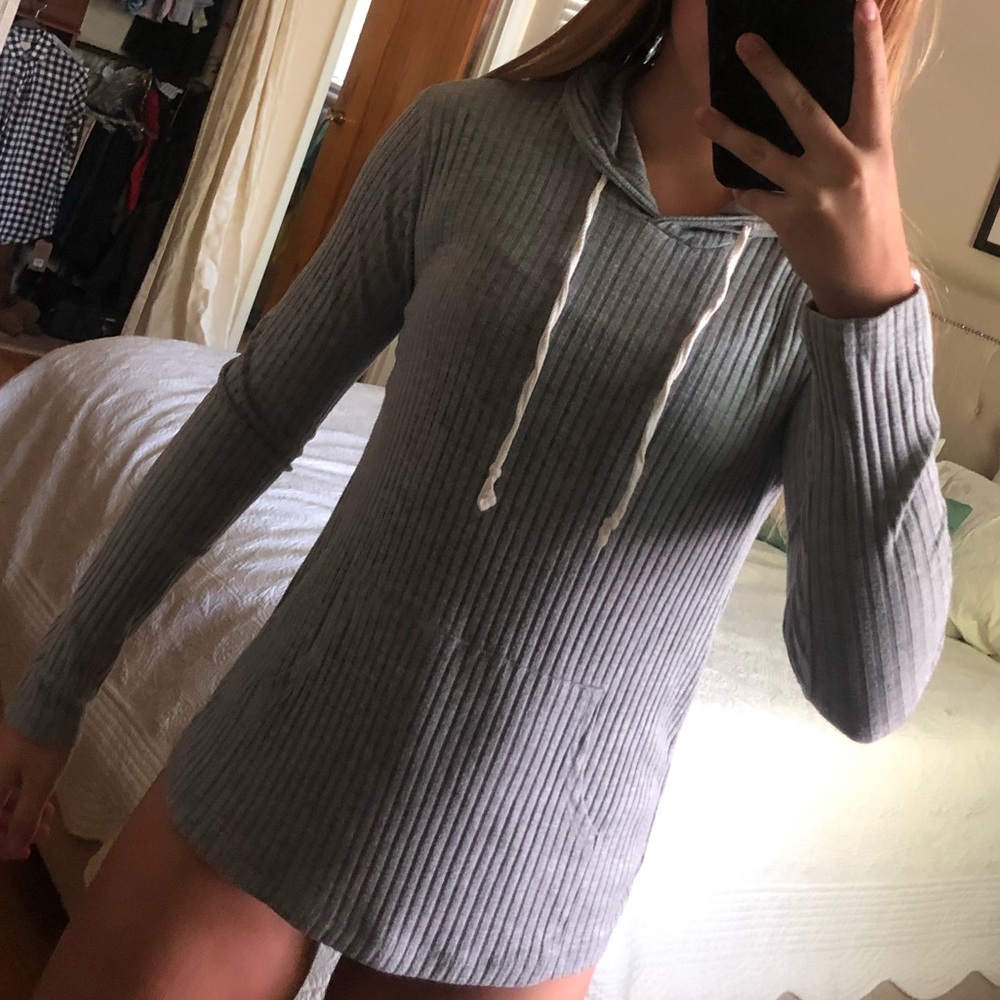 SUPER COMFY grey sweater